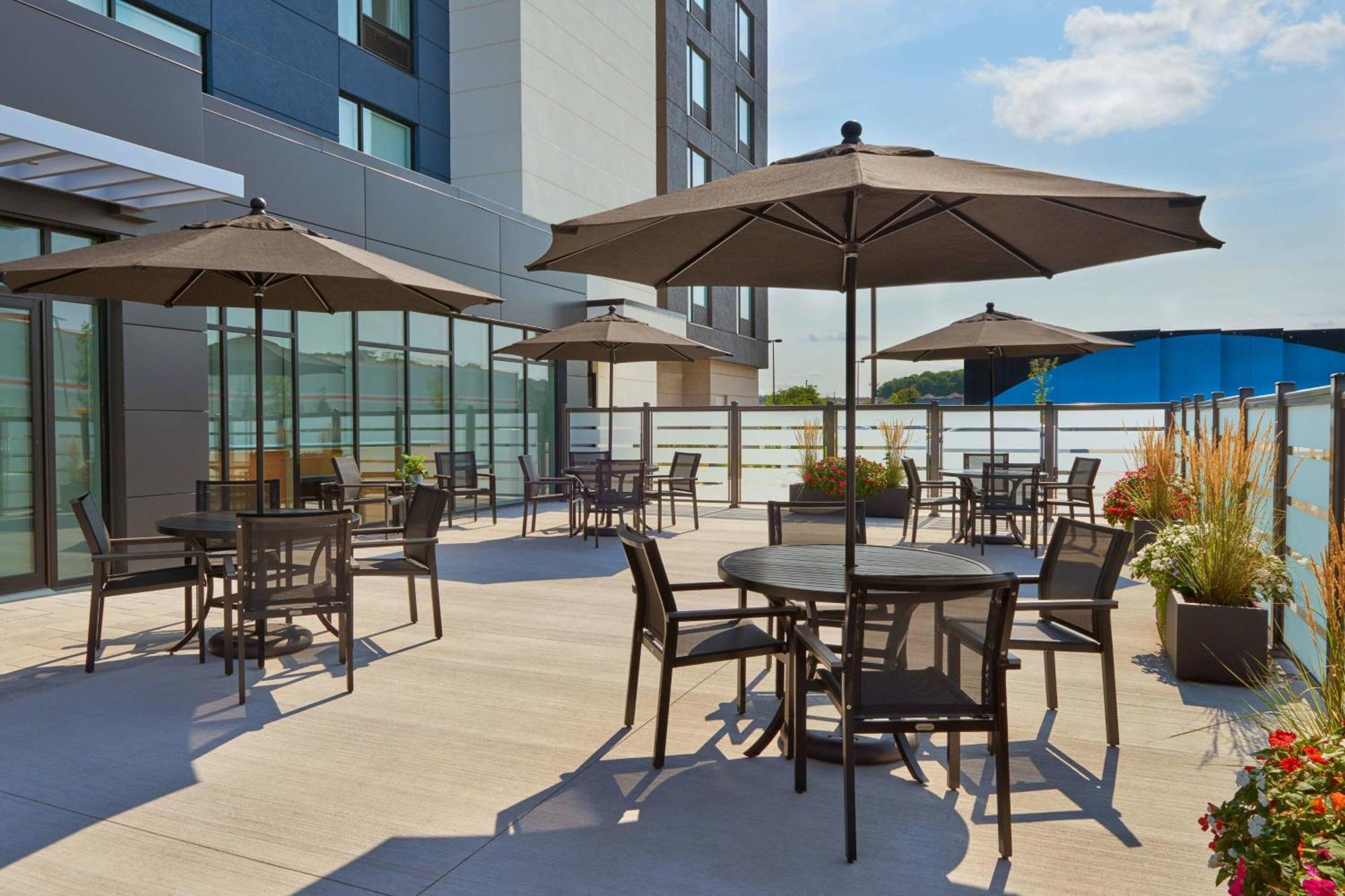 Fairfield By Marriott &